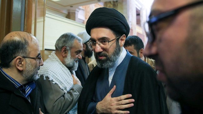 Mojtaba Khamenei Muncul ke Publik, Video Singkat Malah Memunculkan Pertanyaan Baru